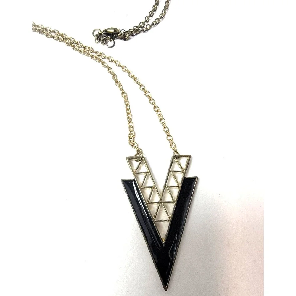 Vintage Style Gold Tone V Pendant Necklace Black Enamel Geometric Triangle Patte